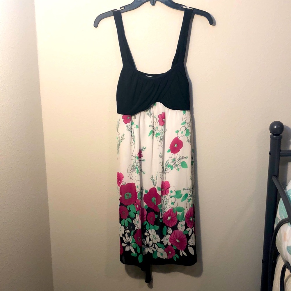 La Belle Floral Dress 🌸🖤